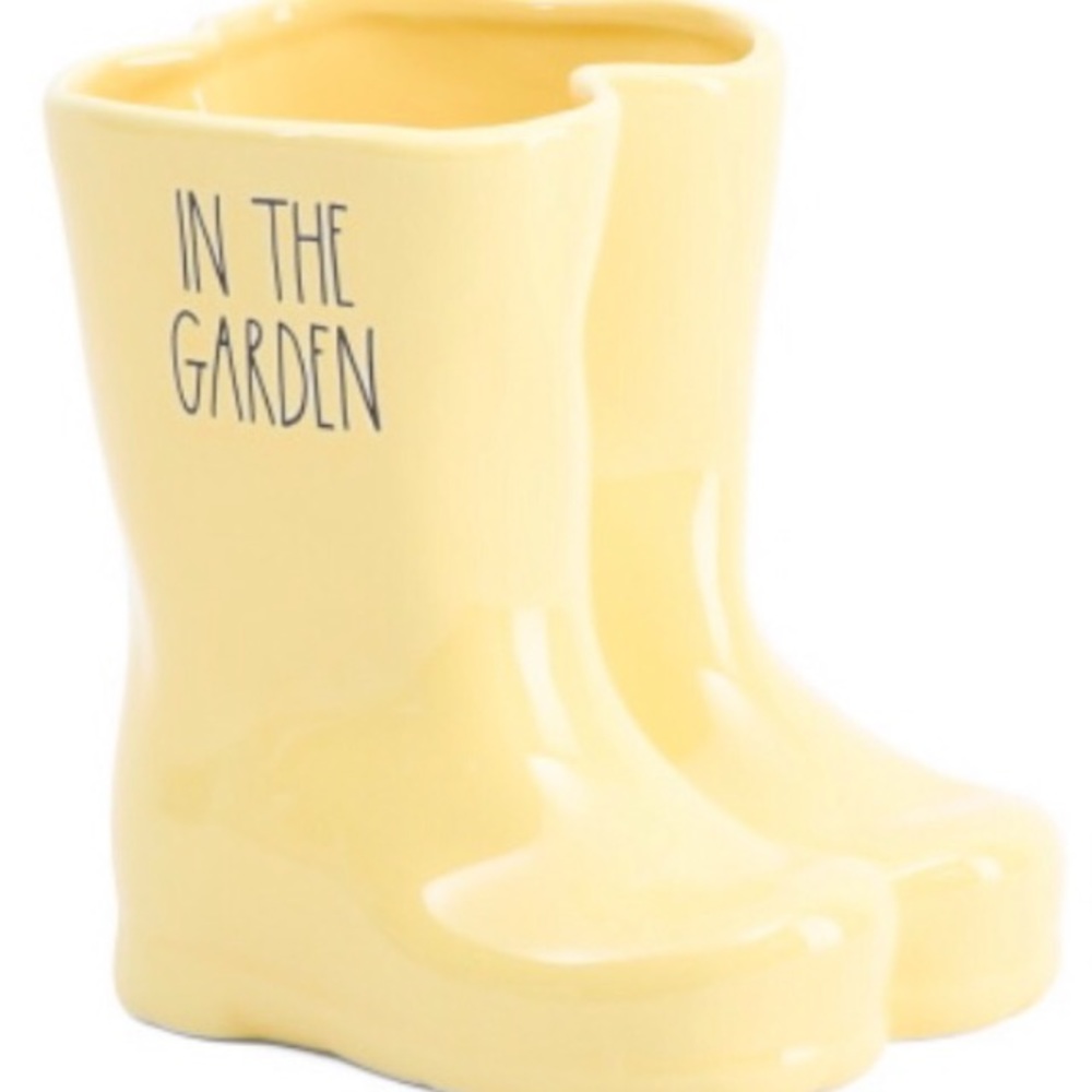 Authentic Rae Dunn “IN THE GARDEN” Ceramic Boots - Planter❣️